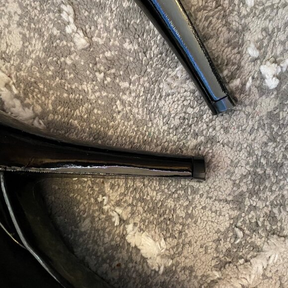 Black Nine West Mary Jane Heels - Picture 3 of 7